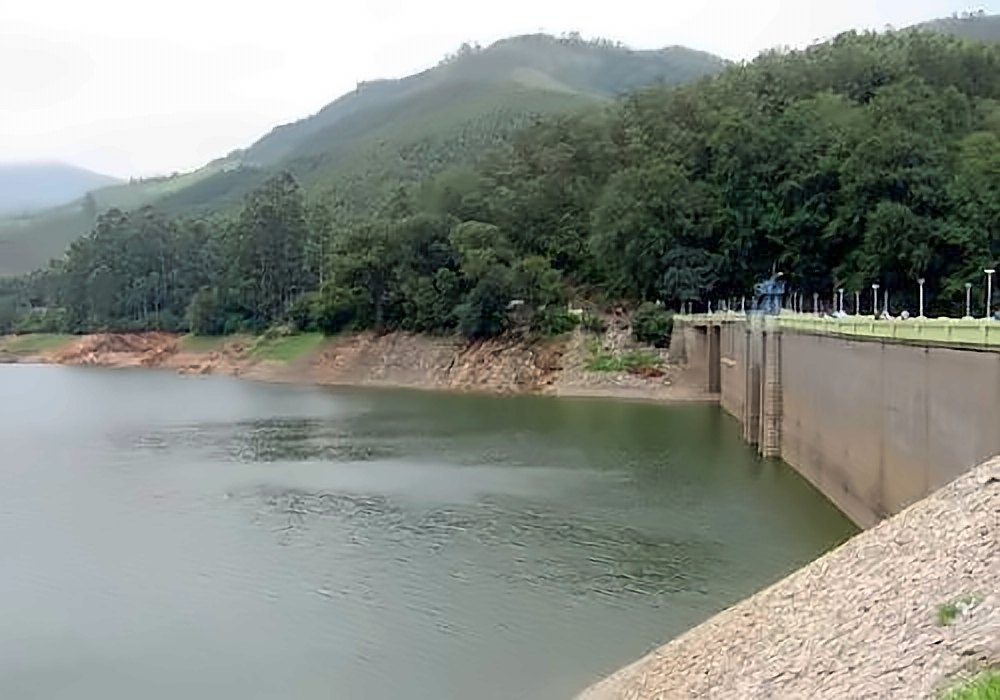 Mettupetty Dam, Munnar