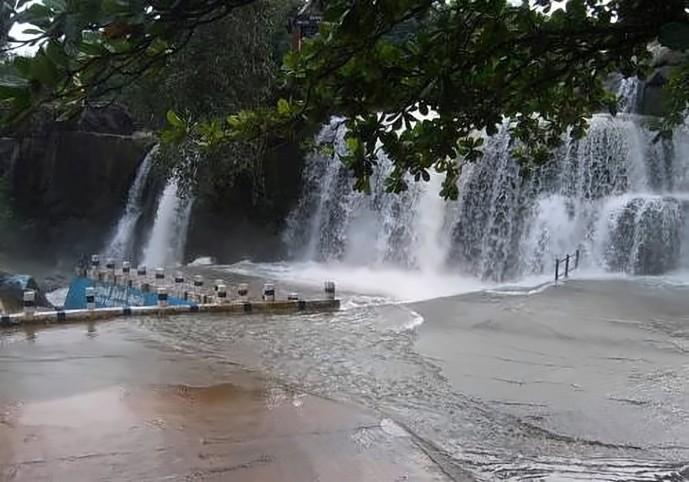 Thirparappu Falls, Kanyakumari